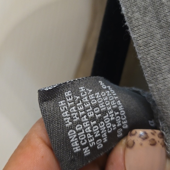 3 for $20☢️Shirt,tee,long sleeve,butterfly,grey,black,fancy back - Picture 4 of 9